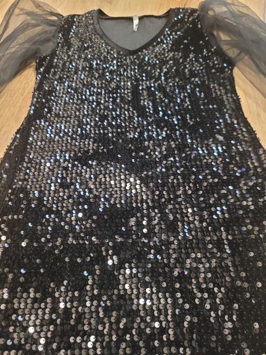 Rochie neagra paiete