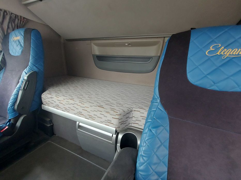 Camion DAF XF 105.460