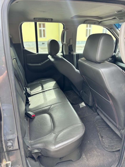 Nissan Navara 2012 2.5Dci Automat