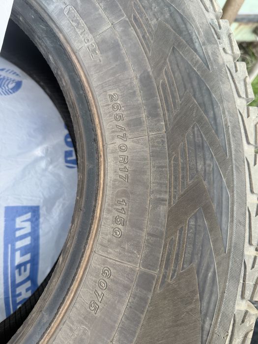 Продам Резину 265/70/17