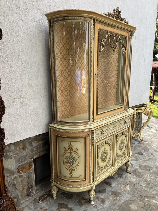 Vitrina stil Baroc Venetiana