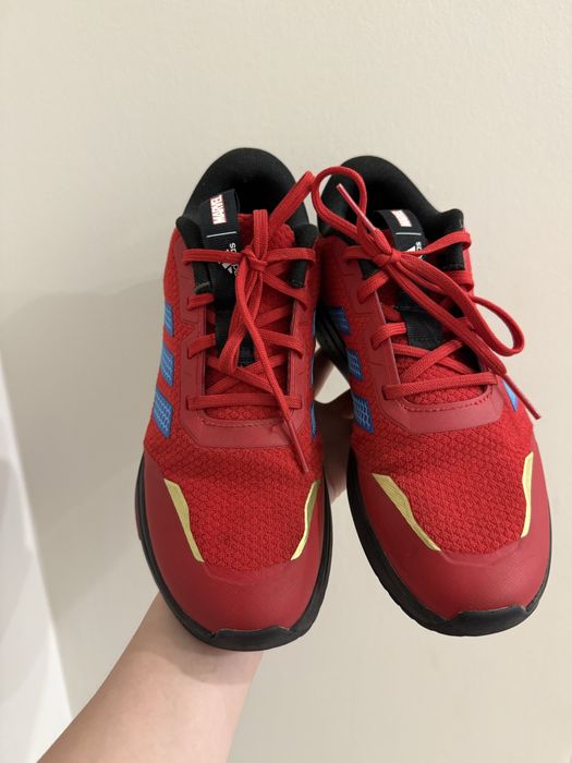 Кроссовки Adidas на мальчика
