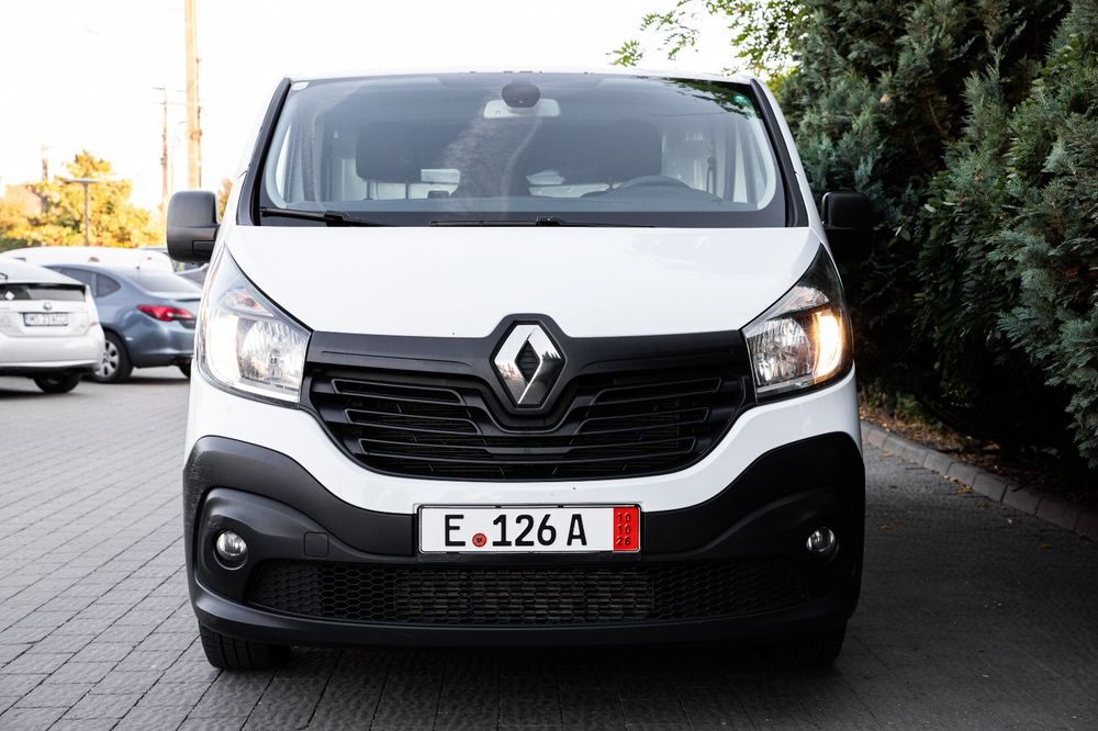 RENAULT Trafic 2018 — imagine 5