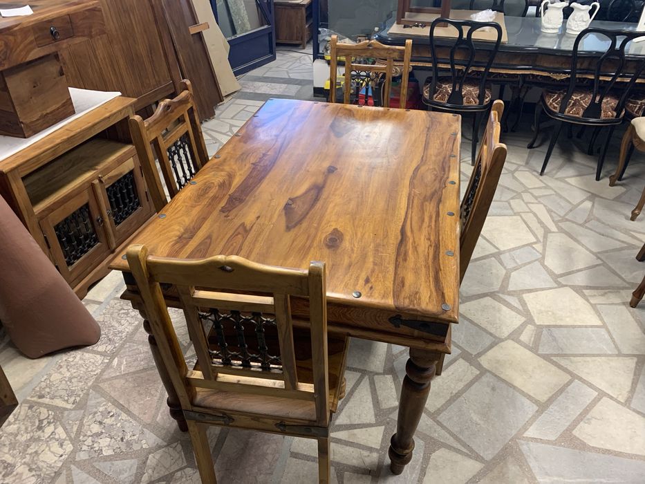 Титкова масивна маса с 6 стола