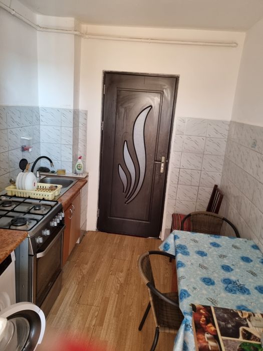Vand Apartament 2 camere lângă Gara Slobozia