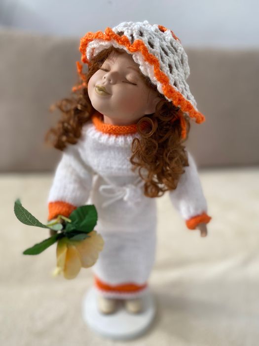 порцеланова кукла