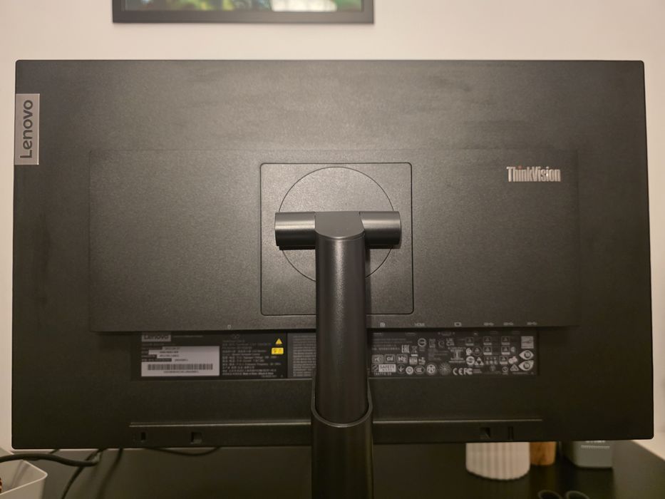 Монитор Lenovo ThinkVision T24i-2L IPS FHD (1920x1080), 250cd/m, 4ms