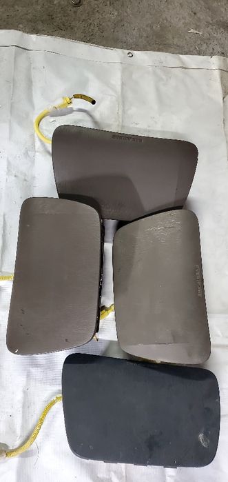 Аирбаги в  панель на лексус rx300