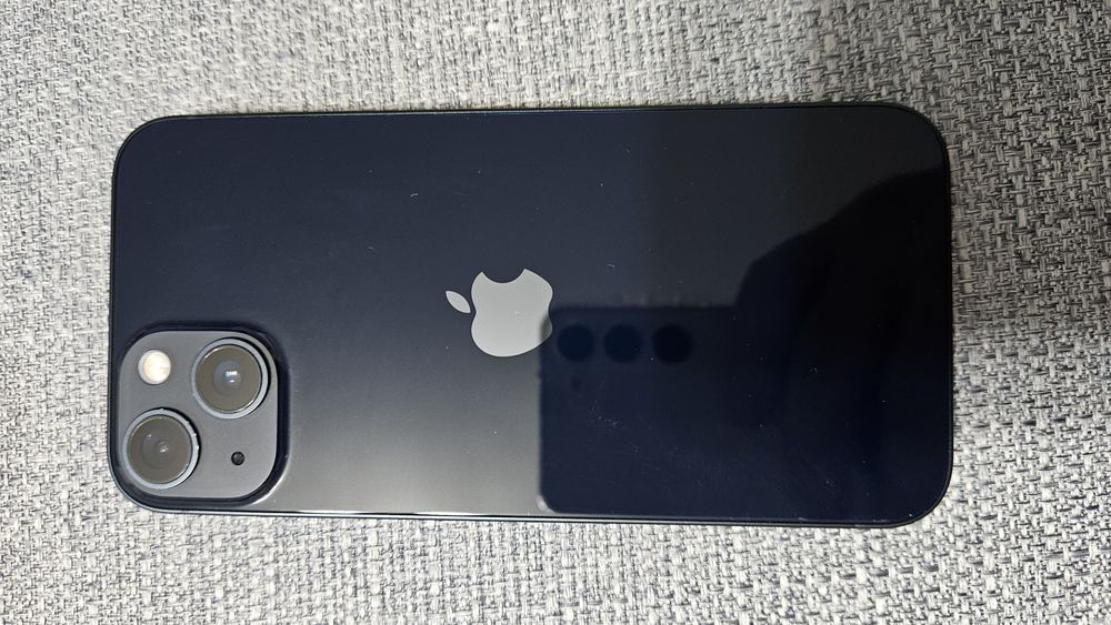 iPhone 13, ca nou, 256gb, proprietar de nou, factură, 3 huse in preț
