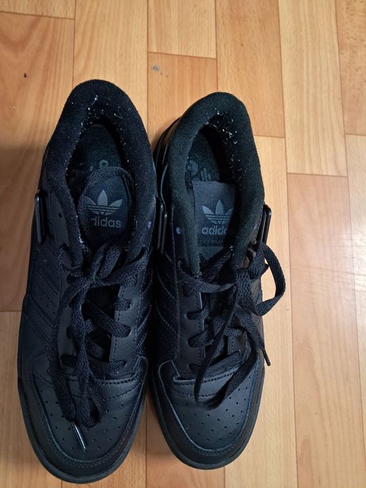 Спортивная обувь