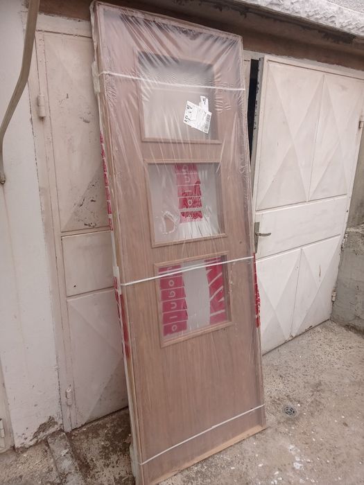 Интериорна врата с каса