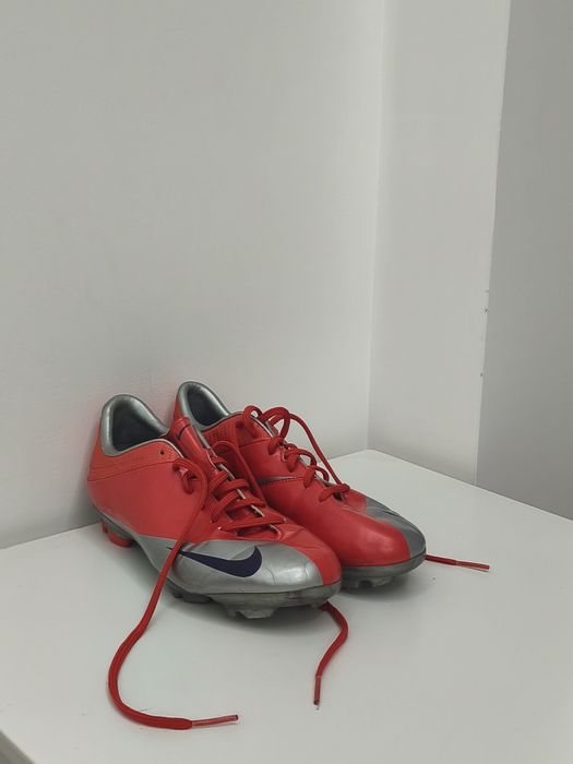 Футболни бутонки Nike Mercurial