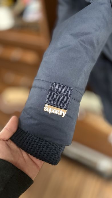 Geaca Superdry Marime L Albastru-Gluga-Foarte Caldursa-Stare F Buna-OK