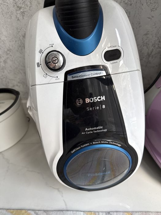 Пылесос Bosch Serie 8