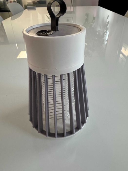 Лампа против насекоми с USB