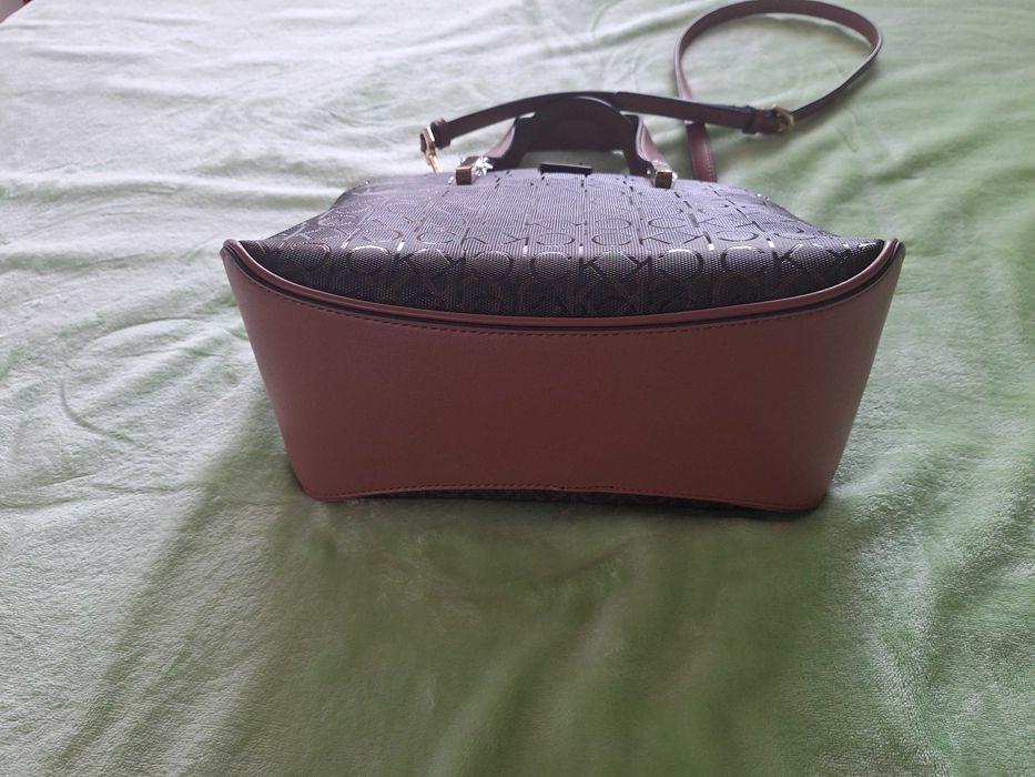 Дамска чанта Calvin Klein