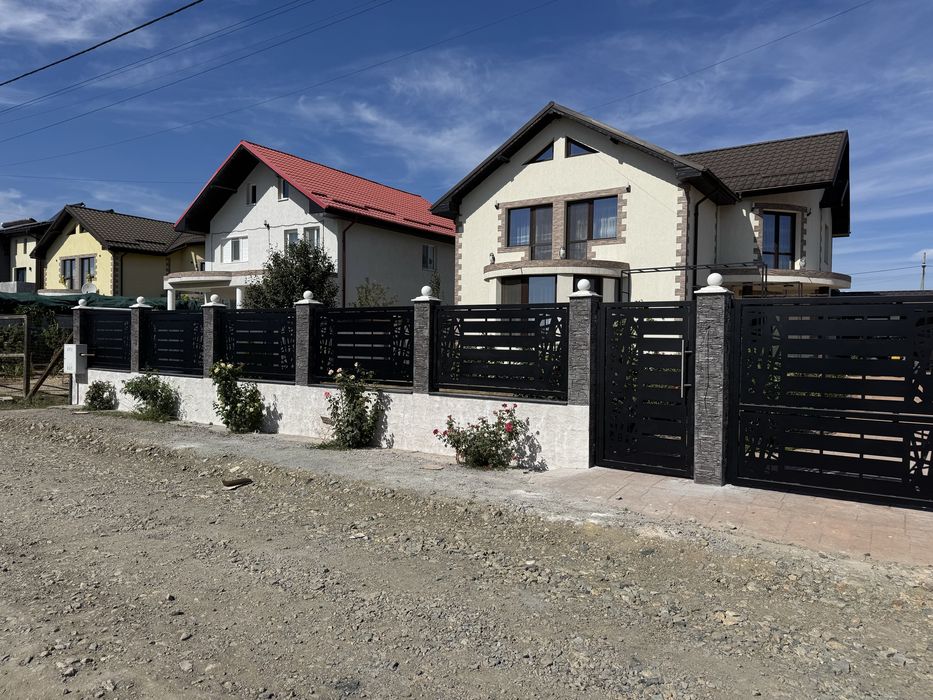 Porti tabla decupate, garduri metalice, balcoane balustrade