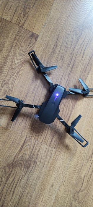 Vând dronă începatori