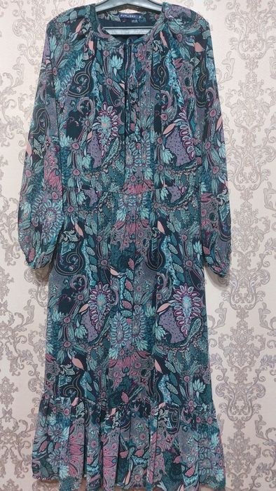 Красивые наряды платья забирай на мероприятия тои