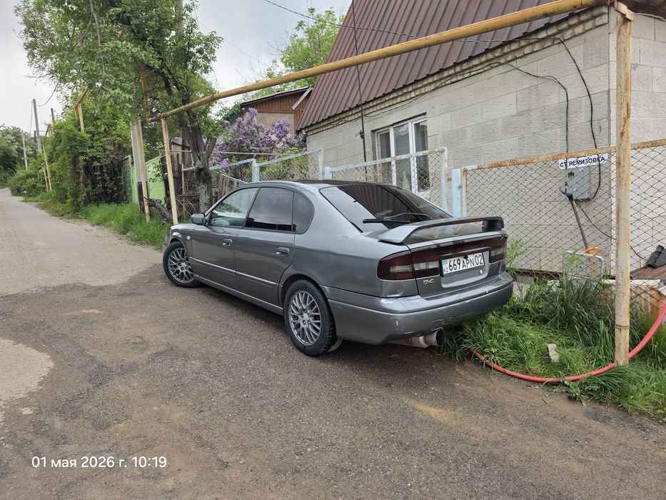 Subaru legacy b4