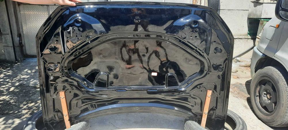 Capota motor BMW F52 seria 1 intre 2017 si 2020 model Carbon usoara
