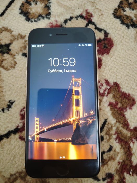 Смартфон IPhone 6s