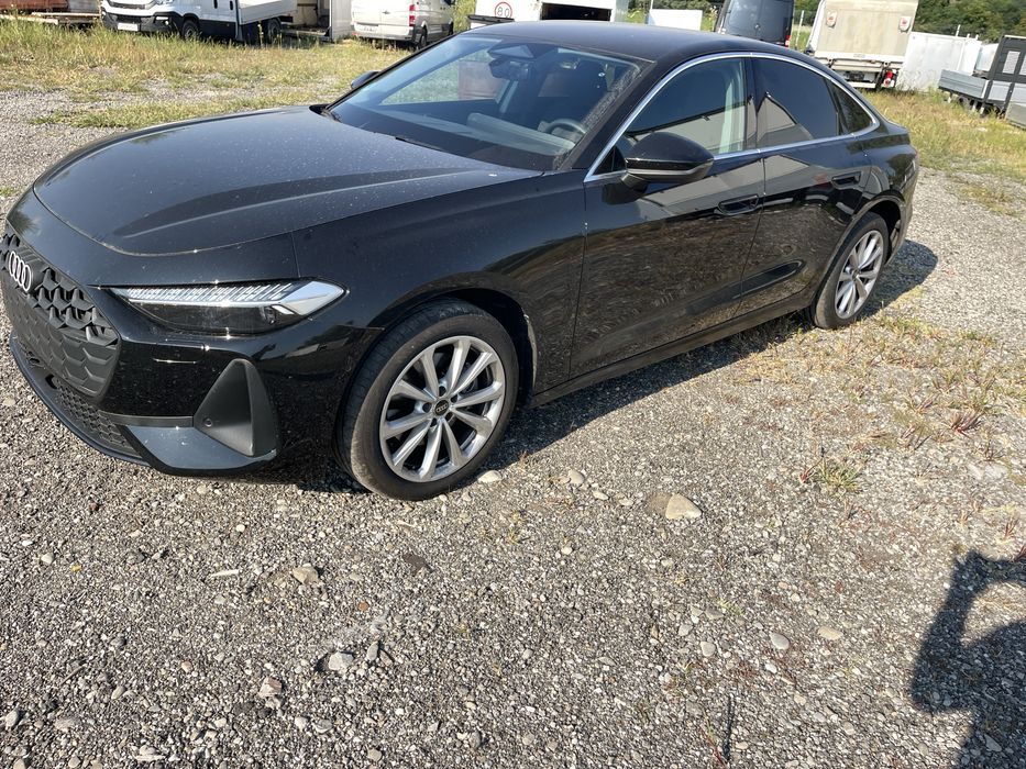 Audi A5 40TFSI  2025 AVARIAT