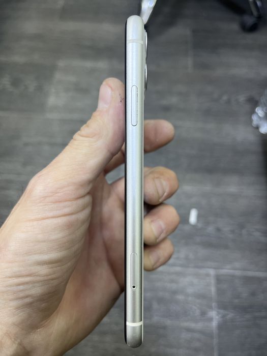 Продаю iPhone 11, 64 gb