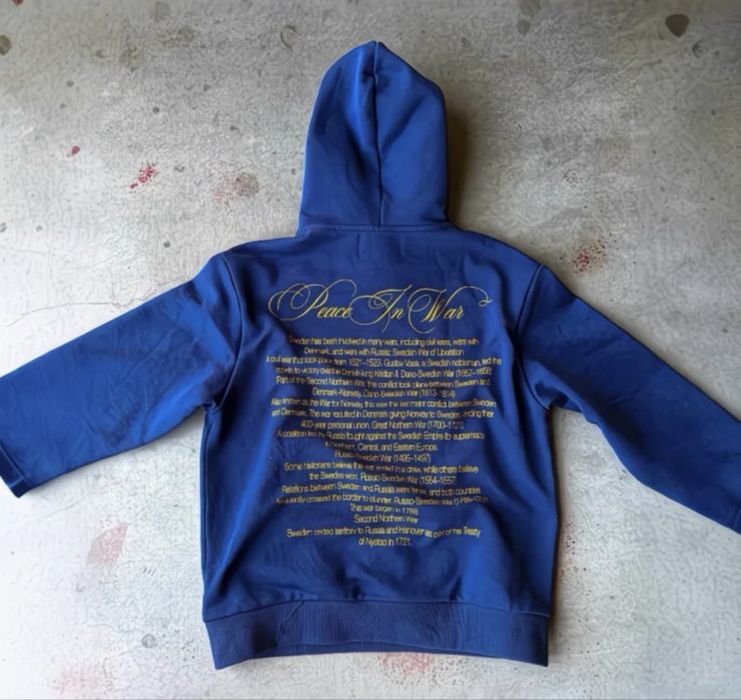 Толстовка с флагом Швеции