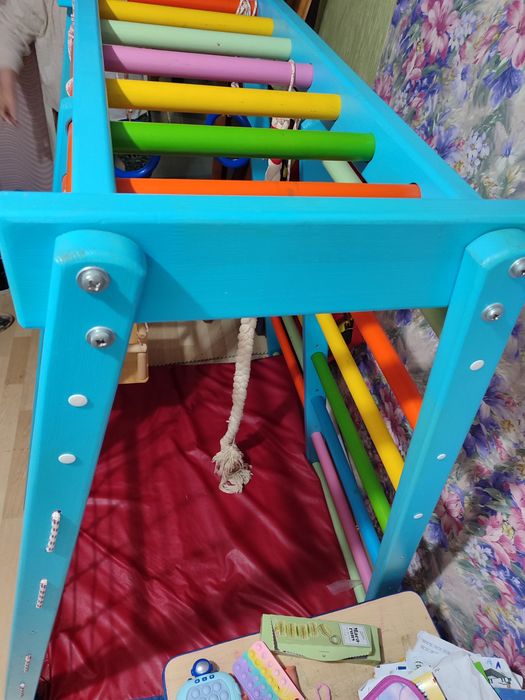 Продам спортивный уголок