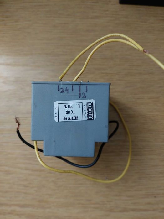 Transformator amplituner 150W, 12-24V si 23V