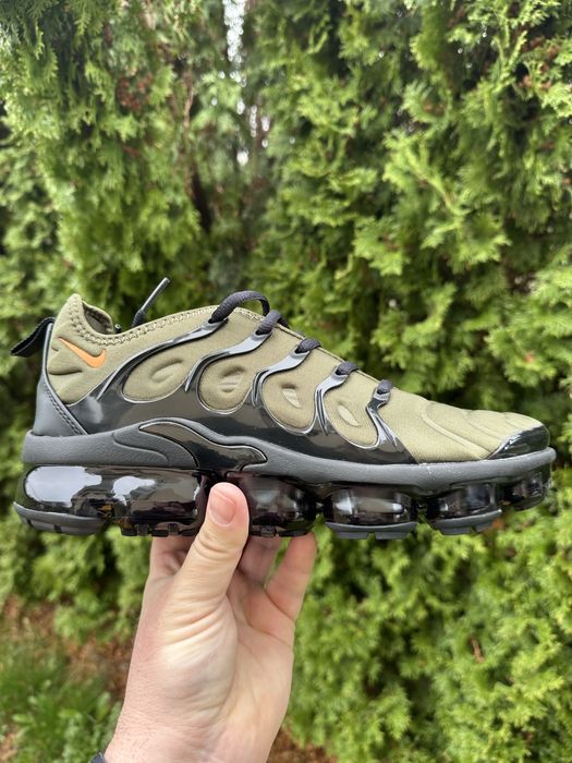 Обувки Nike Air VAPORMAX Plus