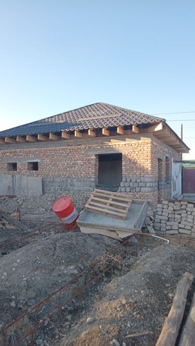 Продам домик за линией,срочно!Варианты.