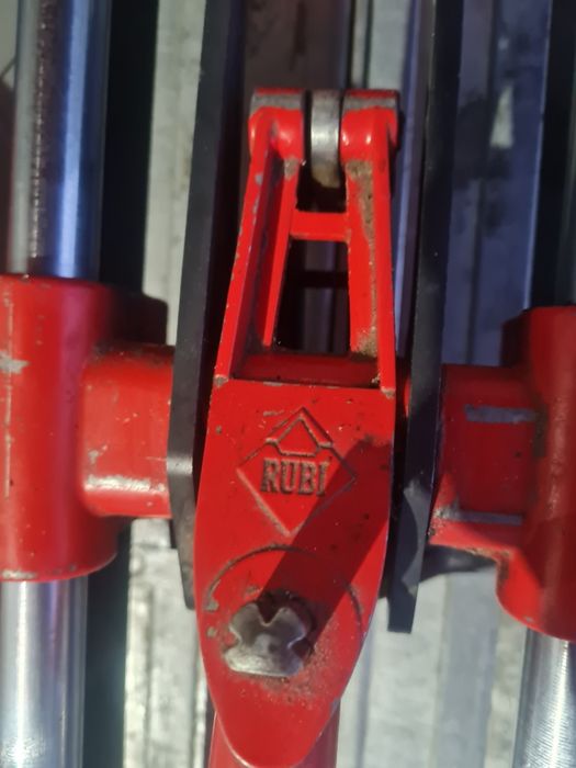 Rubi tx900 in cutie masina gresie și faianță