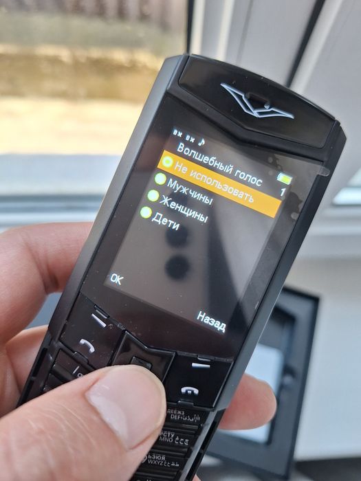 Телефон vertu новый в коробке!