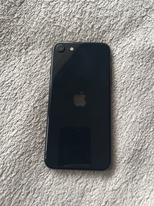 iPhone SE   2020