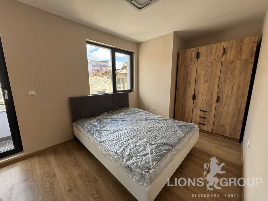 Продава се Тристаен апартамент в Варна, Център - 88 кв.м за 1316 €/кв.м - Снимка #2