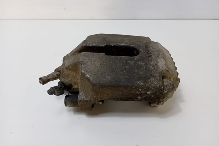 Etrier  dreapta fata BMW Seria 3 E90/E91/E92/E93