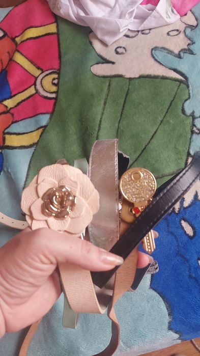 Продам ремни женские