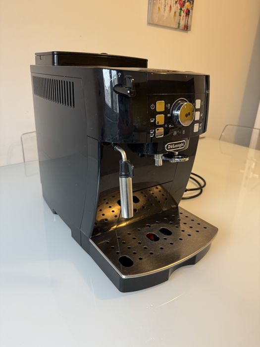 Espressor automat De’Longhi Magnifica S ECAM21.117.B