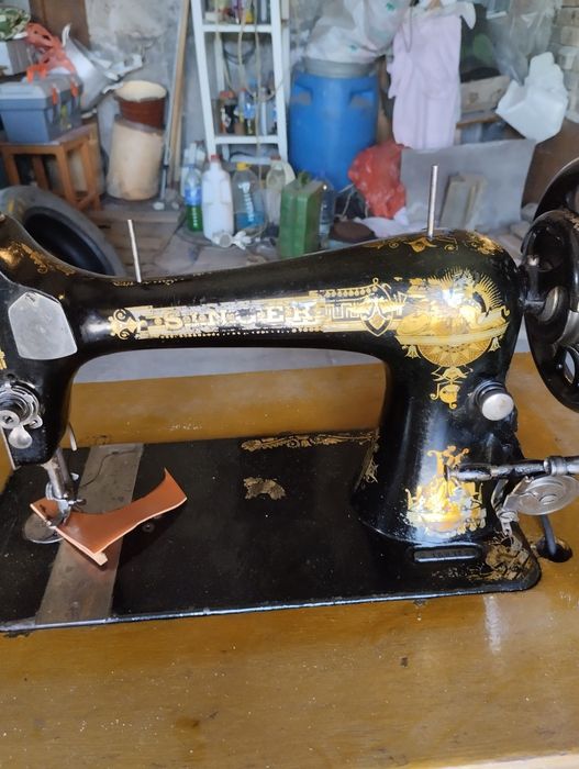 Швейная машинка Singer