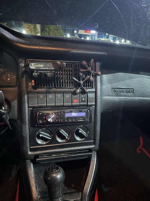 Продам Audi 80 b4