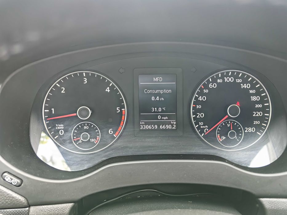 Autoturism vw jetta 1.6 tdi 105cp 2013