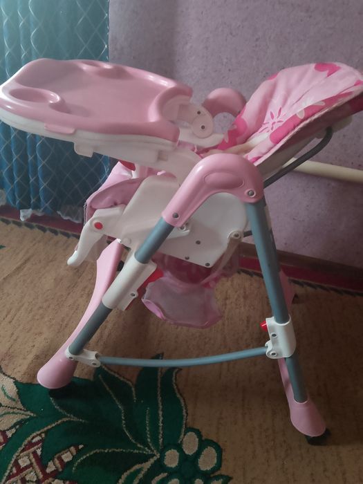 Детский столик для кормления