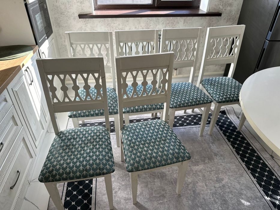 Продам стол со стульями