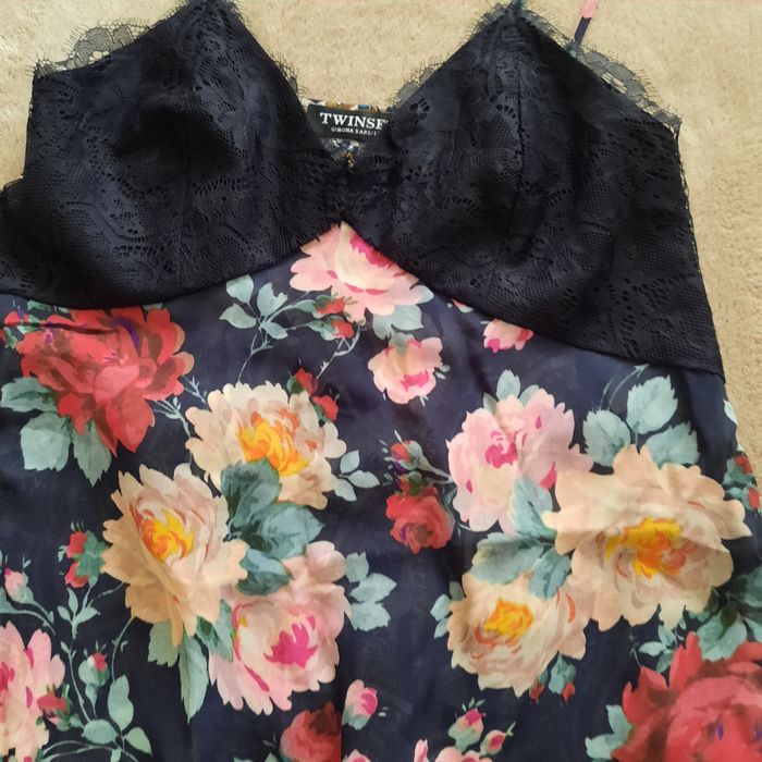 Дамски елегантен италиански топ  потник Twinset