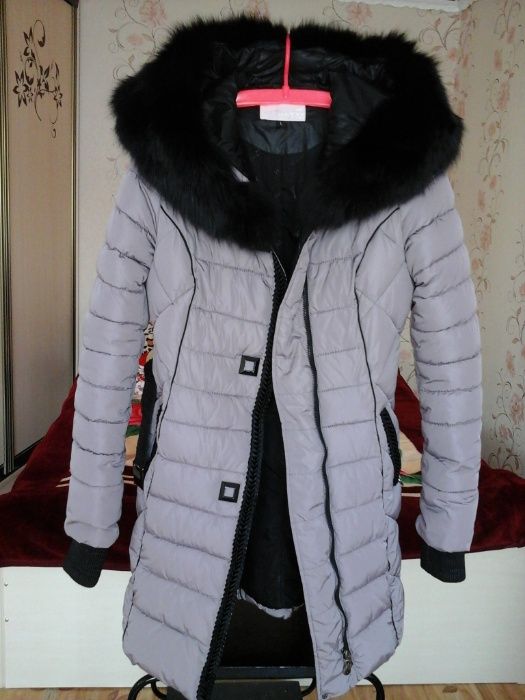 Продам: Пуховик..