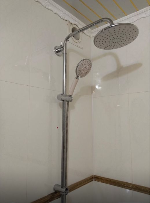 Продам раковину зеркалом комплектом