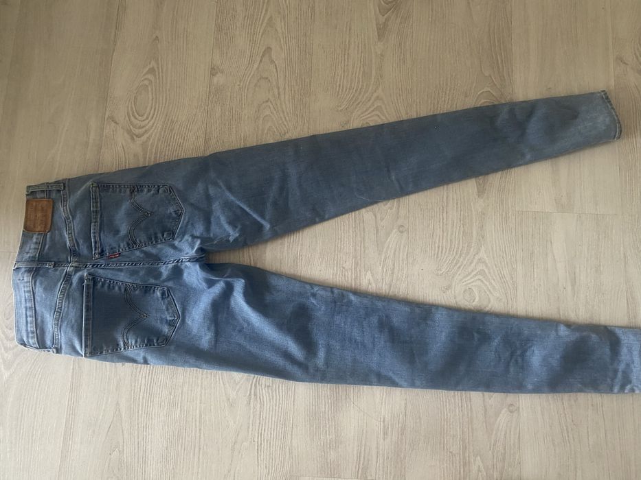 Джинсы скинни левайс