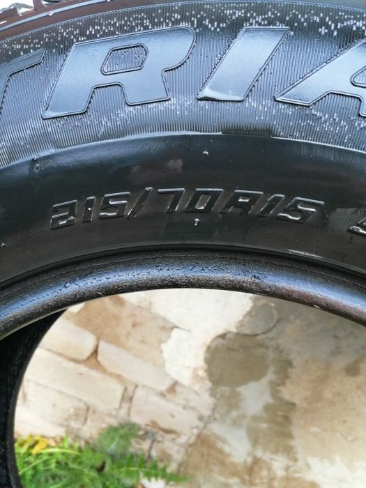 Шины Б/У 215×70×15.